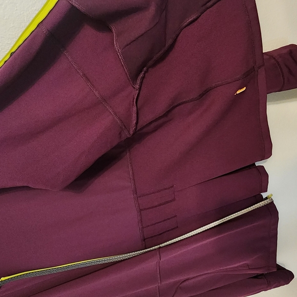 LUCY DARK PURPLE ZIP-UP JACKET SIZE L - Picture 6 of 6